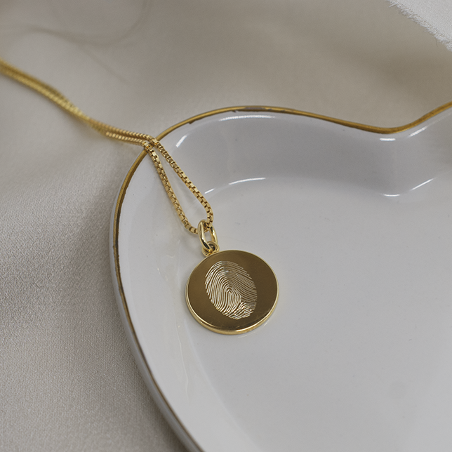 Gold Single Fingerprint Pendant | Box Link Chain